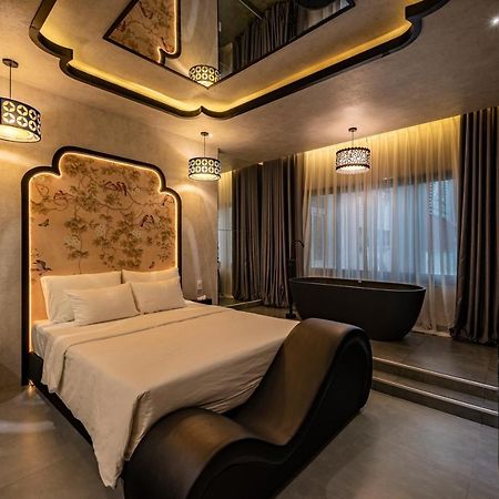 Aria Hotel Quan 10 Ho Chi Minh City Exterior photo